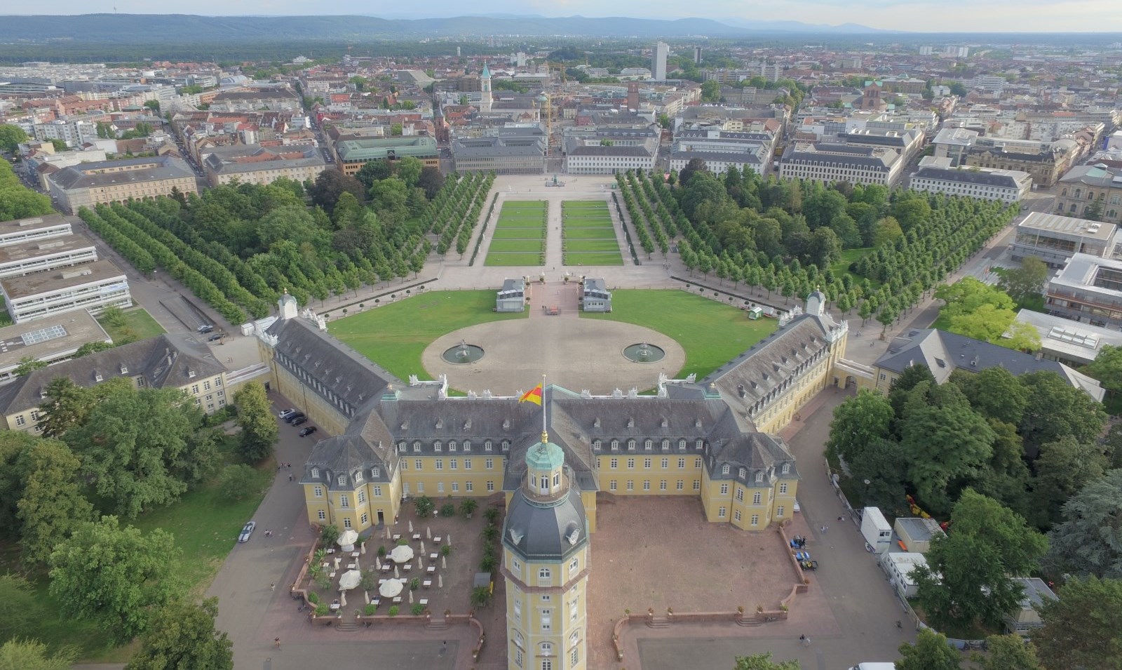 Notar Karlsruhe Schloss
